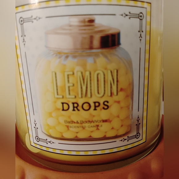 RARE HTF BATH & BODY WORKS LEMON DROPS CANDLE - Picture 4 of 4